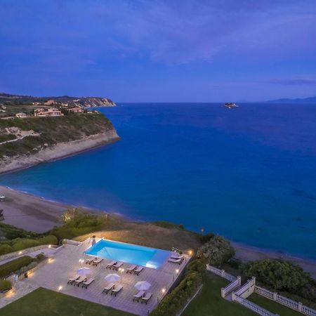 The Seasons Villa Svoronata Exterior photo