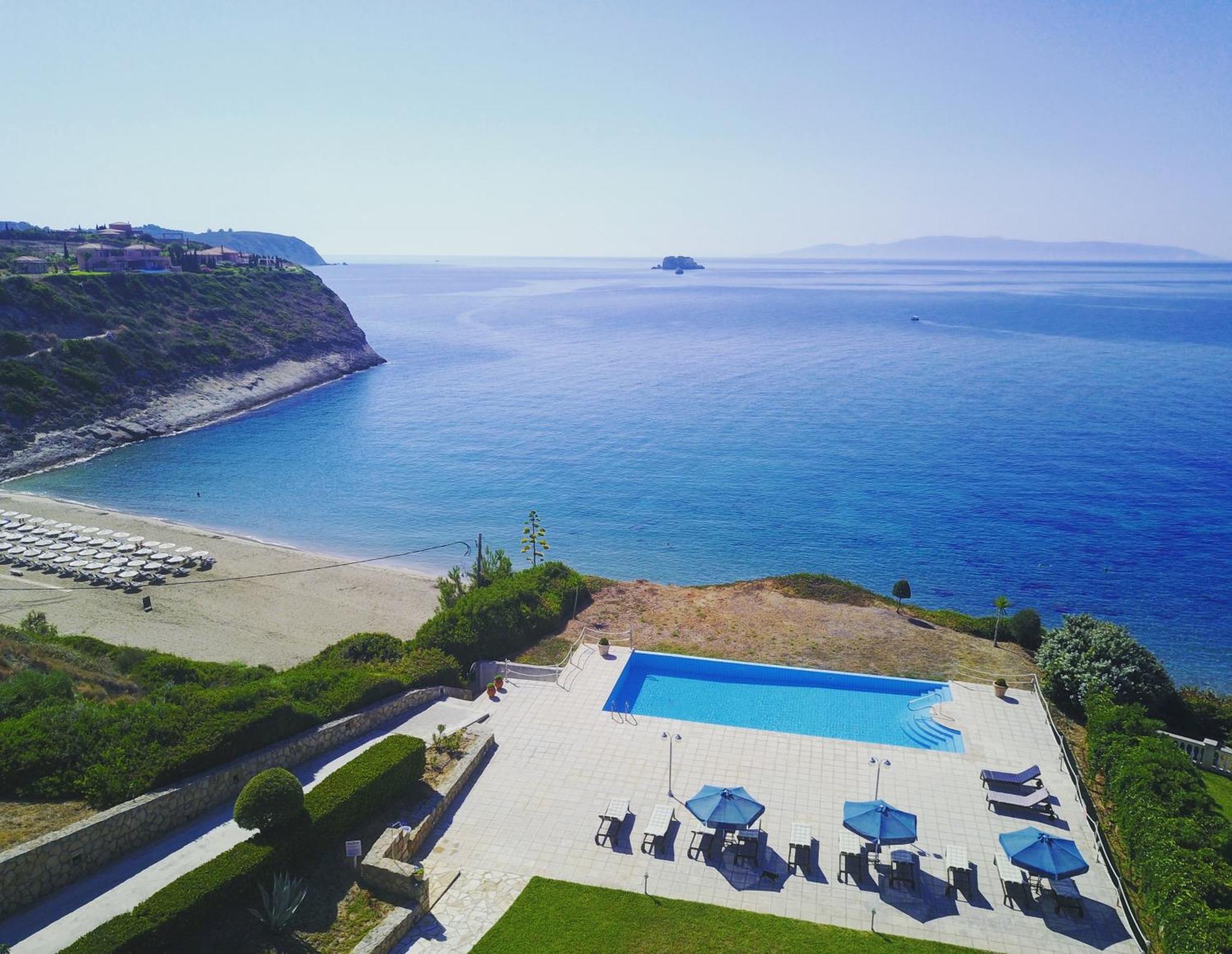 The Seasons Villa Svoronata Exterior photo