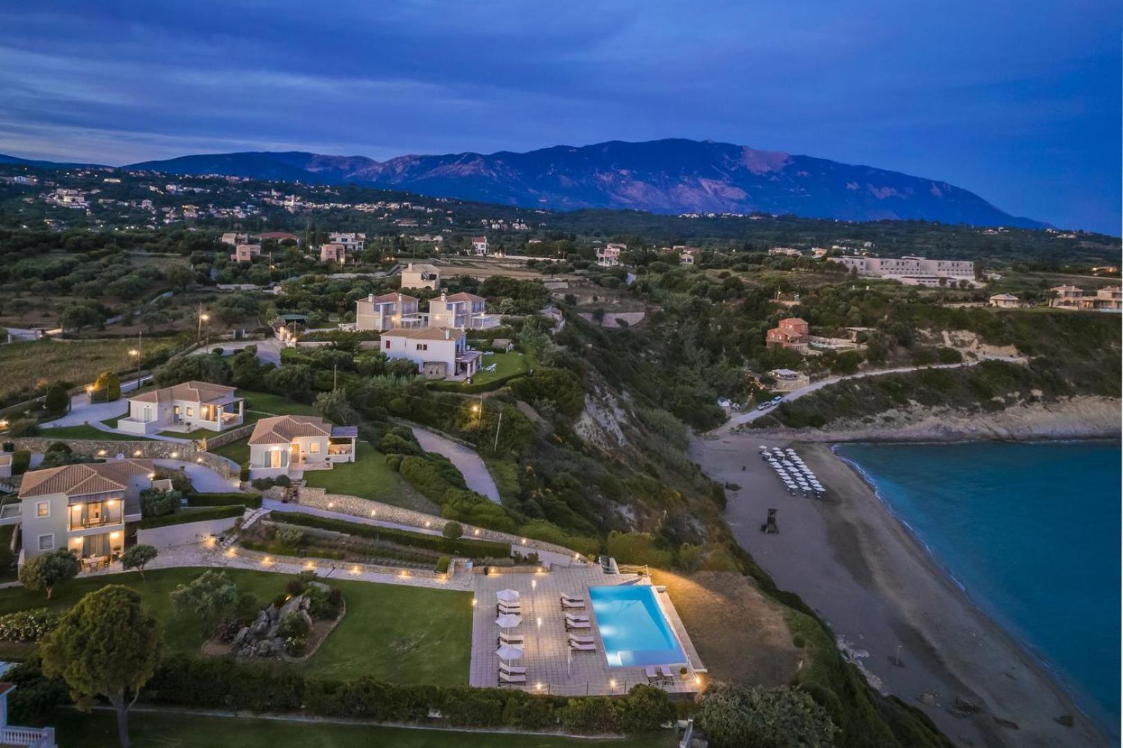 The Seasons Villa Svoronata Exterior photo