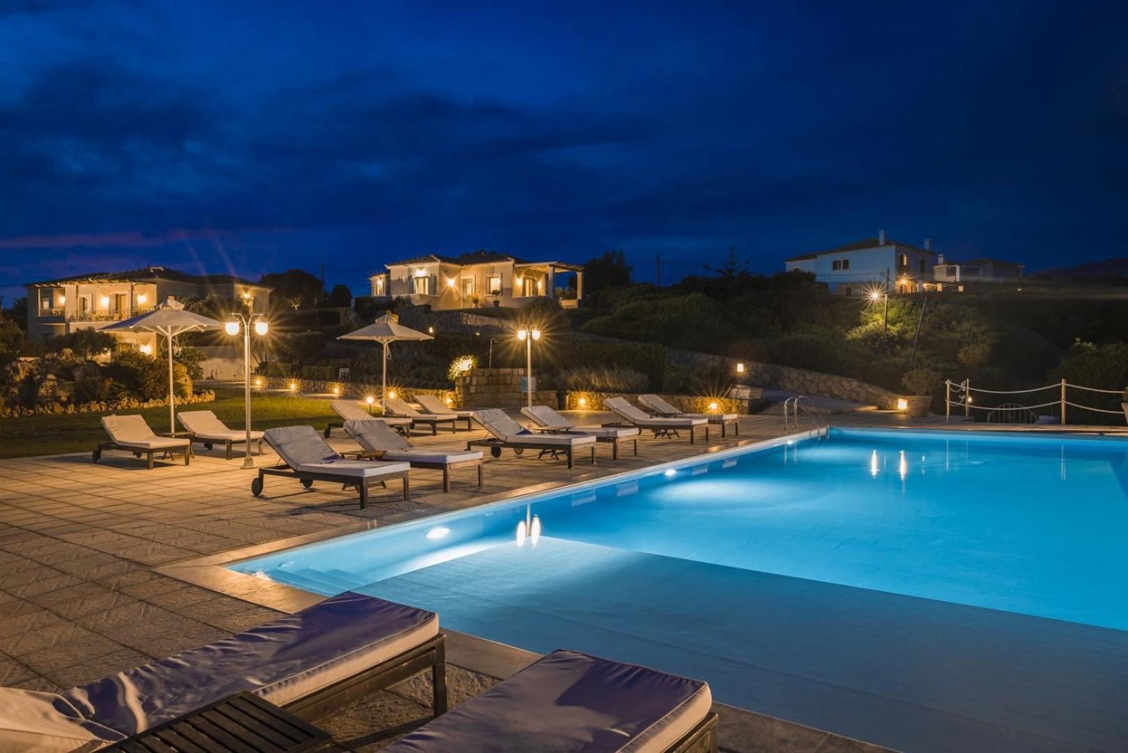 The Seasons Villa Svoronata Exterior photo