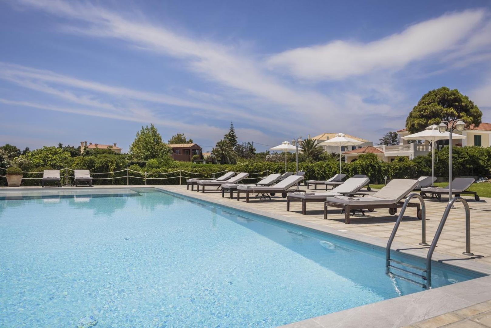 The Seasons Villa Svoronata Exterior photo