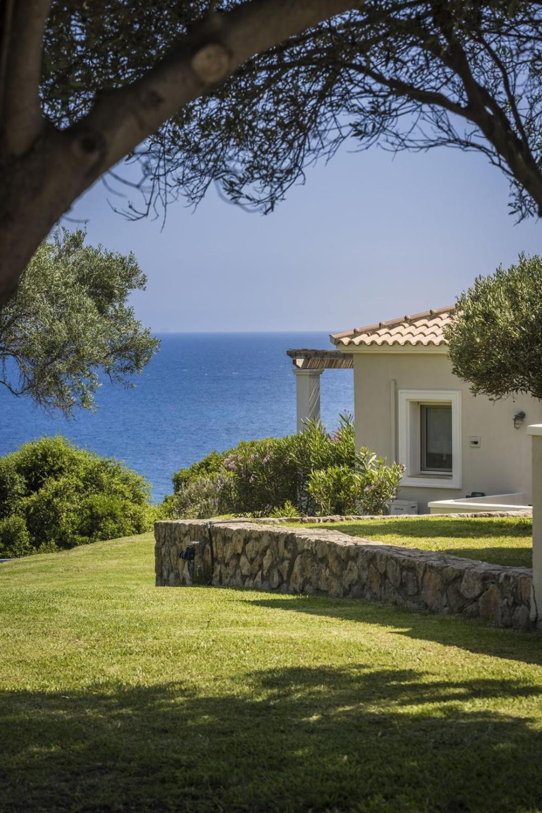 The Seasons Villa Svoronata Exterior photo