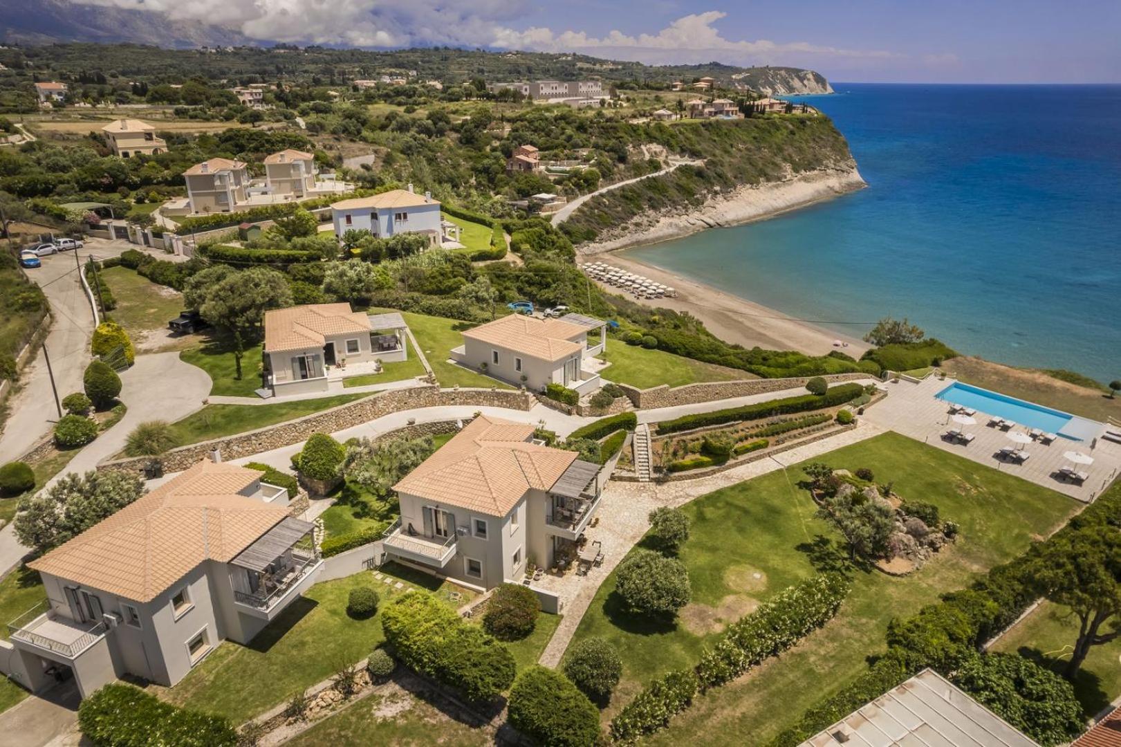 The Seasons Villa Svoronata Exterior photo