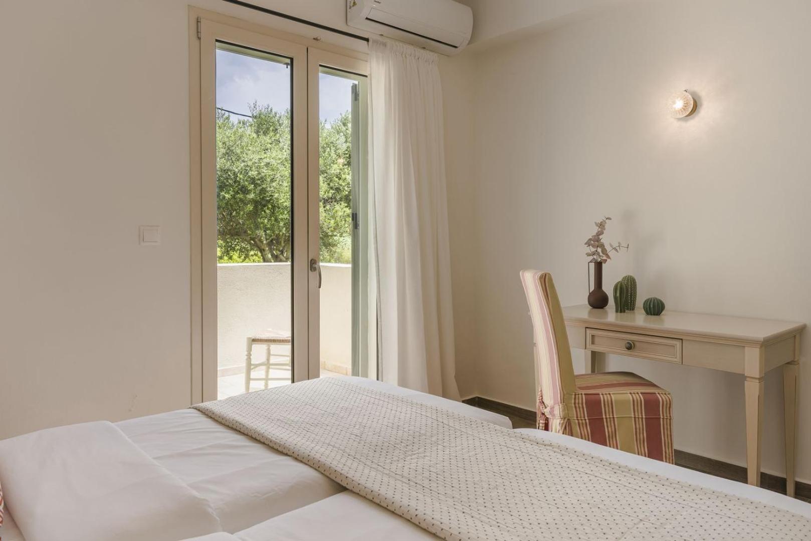 The Seasons Villa Svoronata Exterior photo