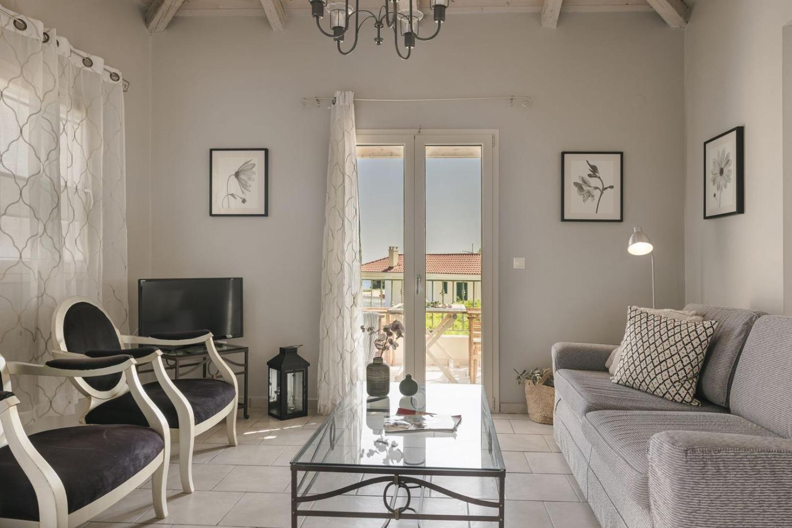 The Seasons Villa Svoronata Exterior photo